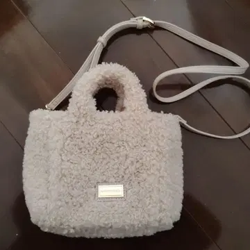 사만사 베가 퍼 숄더백