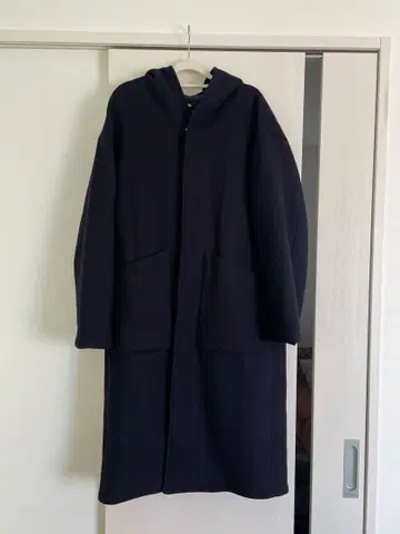 HARE 네이비 후드 부착 코트