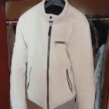 듀베티카 다운 자켓 리버서블 새상품급