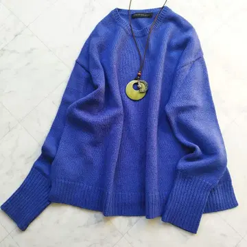 어반 리서치 썸홀 크루넥 니트 로얄 블루 세탁 가능