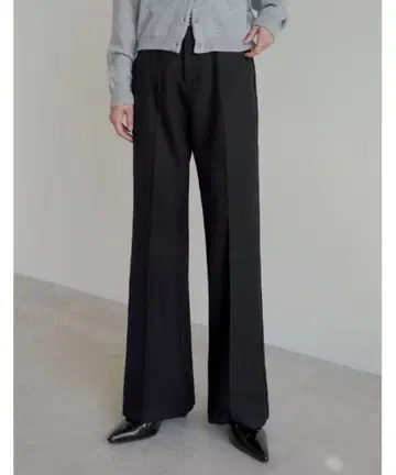 택 포함 새상품 리디 아르간 오일 가공 미기모 세미 플레어 팬츠