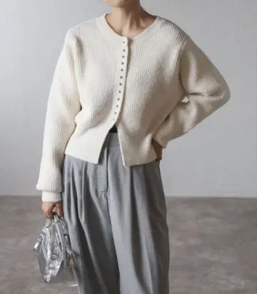 슬릿 헴 페더 가디건 봉쥬르 사간