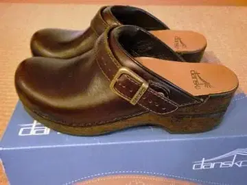 단스코 인그리드 사보 다크 브라운