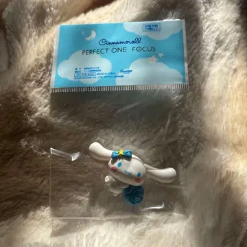 산리오 시나모롤 피규어