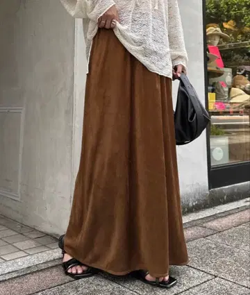 차오패닉 티피 스웨이드 스커트 카멜