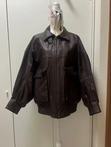 다크 브라운 레더 자켓