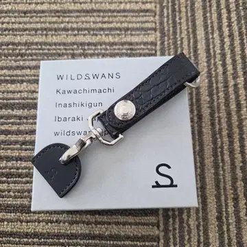 WILDSWANS 크로커다일 BRANCH 블랙 미사용 새상품