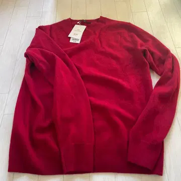UNIQLO 100% 캐시미어 크루넥 스웨터 M 사이즈 레드