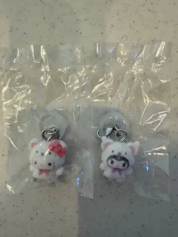 산리오 메지루시 액세서리 복슬복슬 스노우 키티 쿠로미 2개 세트