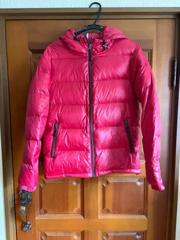 남성용 다운 자켓 (후드 부착)