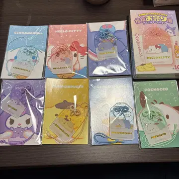 산리오 캐릭터즈 복복 부적풍 아크릴 키링