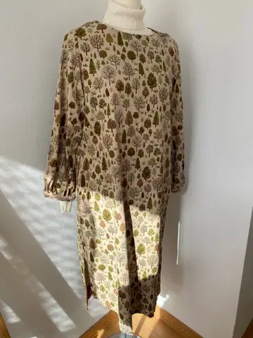 내추럴 디자인 긴팔 무릎 기장 원피스 코듀로이