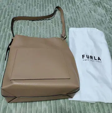 FURLA 베이지 숄더백 수납 가방 포함