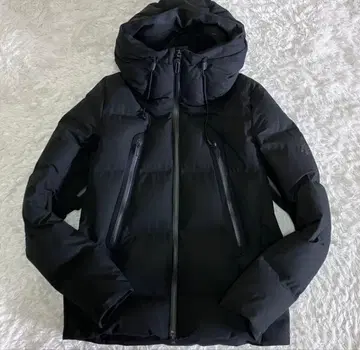 DESCENTE ALLTERRAIN 블랙 다운 자켓 미즈사와 다운