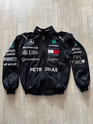 Mercedes-AMG 블랙 점퍼 L 사이즈