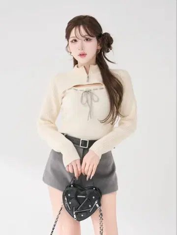 Darich 스티치 리본 오픈 니트탑