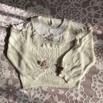 리즈리사 아이보리 니트 스웨터 레이스 옷깃