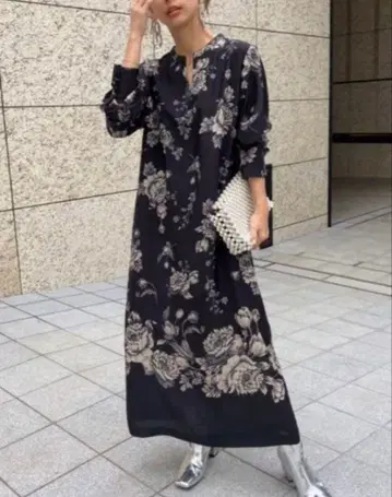 아메리빈티지 REHEMA KEY NECK DRESS