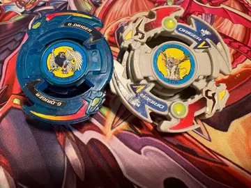 폭전 슈트 베이블레이드 드라이거 2종