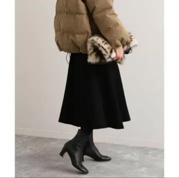 에어리 리브 니트 스커트 슬로브 이에나 블랙