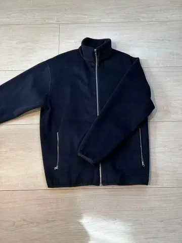 BEAUTY & YOUTH 네이비 플리스 자켓