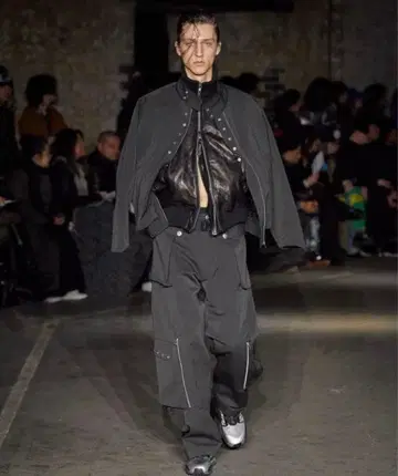 44 Omar Afridi 23aw BLACK TECH DRIZZLER