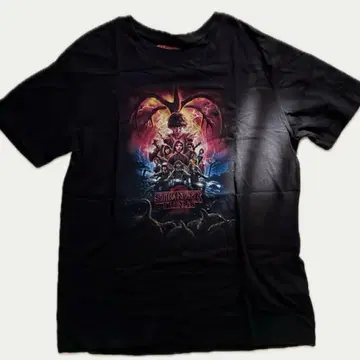 초레어 스트레인저 씽즈 티셔츠 US M 사이즈 블랙