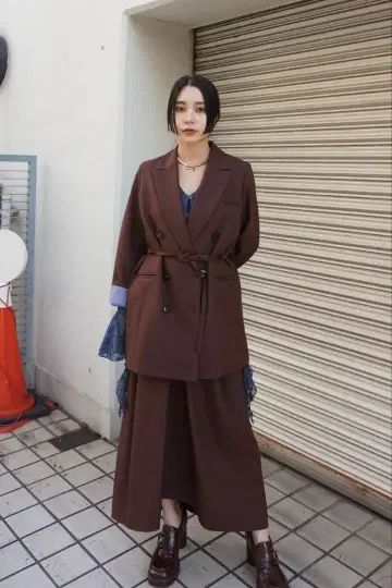 AMERI UND CENTER FLARE SKIRT BRW S