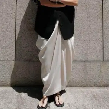 새상품 machatt 드레이프 매트 새틴 스커트 ECR 에크루