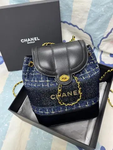 신상품 블루 골드 패턴 셔츠 백 체인 포함 박스 포함