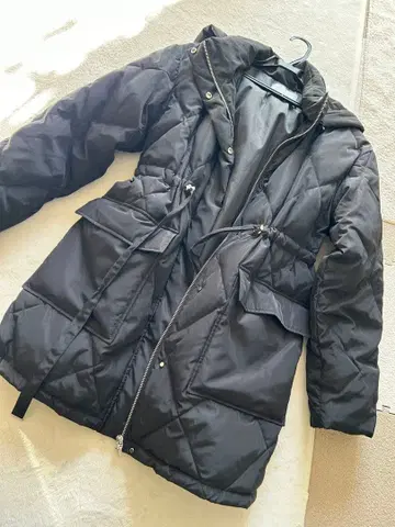 JILL by JILLSTUART 블랙 다운 자켓