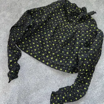 SANSeLF 플라워 블라우스 블랙