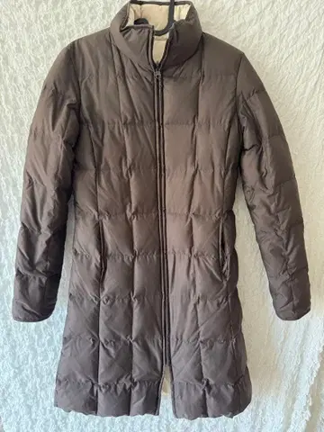 띠어리 브라운 롱 다운