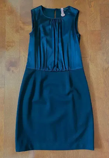 Theory 블랙 원피스