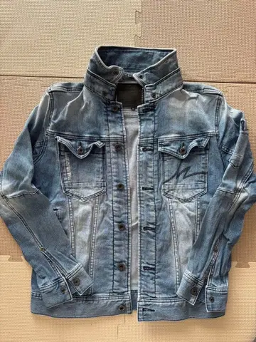 [ 새상품급 ] IZ FRONTIER 라이트 블루 데님 자켓 S 사이즈
