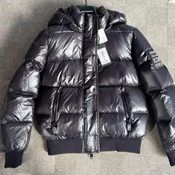Armani Exchange 로고 패치 다운 자켓 리얼 다운