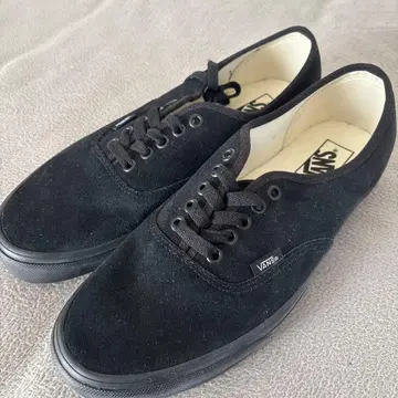 VANS 블랙 스니커즈