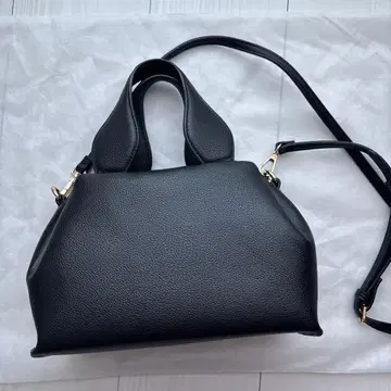 라운드 미니 보스턴 백