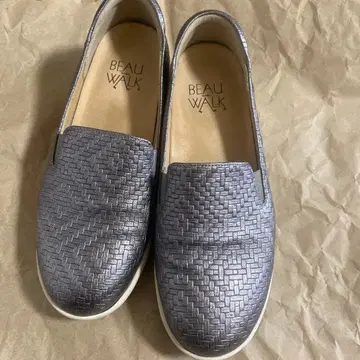 BEAU WALK 실버 슬립온