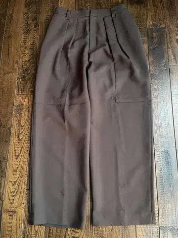 [ STERNBERG ] 스탠버그 와이드 베이커 턱 팬츠 L