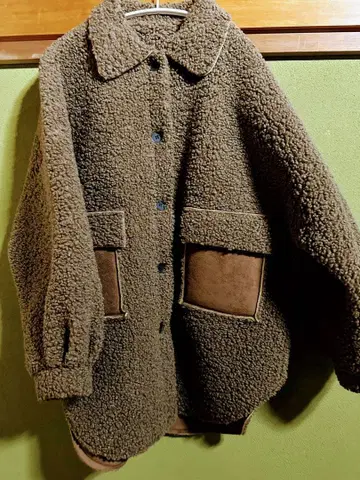 보아 자켓 브라운 프론트 포켓 부착