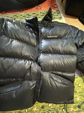 thisisneverthat 블랙 다운 자켓 S