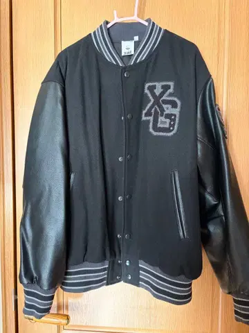 X-GIRL 바시티 자켓 블랙 S 사이즈