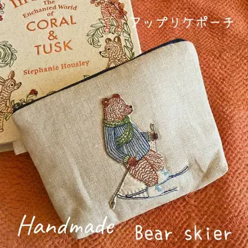핸드메이드 CORAL&TUSK 아플리케 파우치 Bear skier