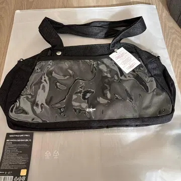 ENHYPEN 숄더백 포토 카드 포함