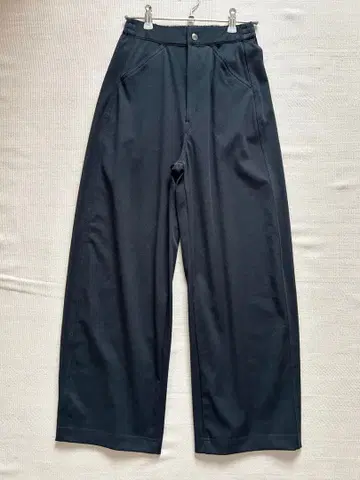 [ 미사용 ] 와이드 핏 커브 트윌 저지 팬츠 블랙 XS