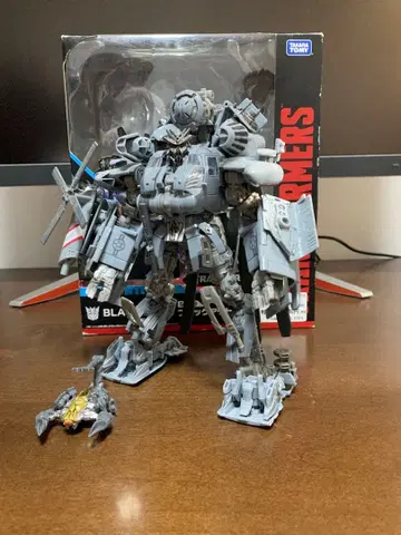 트랜스포머 SS-08 블랙아웃