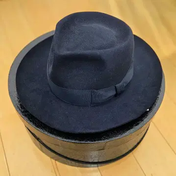 GLAD HAND 글래드핸드 비버 햇 JHONG 네이비