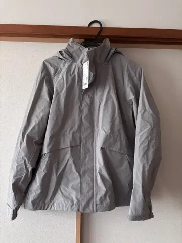 유니클로 윈드프루프 스탠드 블루종