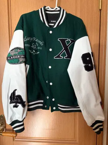 XLARGE 바시티 자켓 그린/화이트 사이즈 S